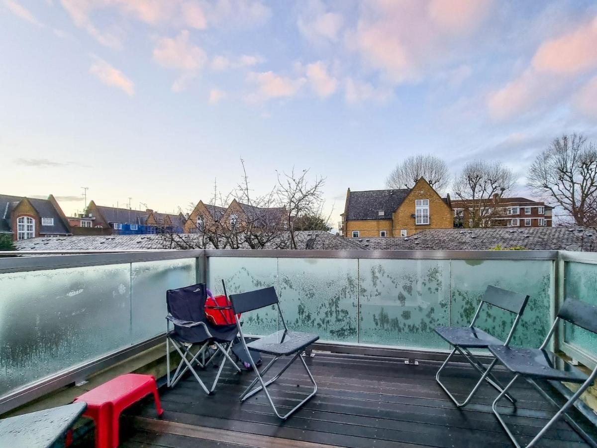 Pass The Keys Family Friendly 2 Bedroom Gem In Shepherd'S Bush Londra Esterno foto