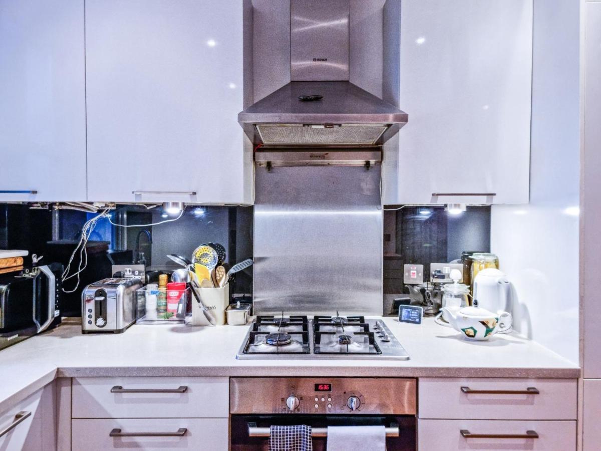 Pass The Keys Family Friendly 2 Bedroom Gem In Shepherd'S Bush Londra Esterno foto